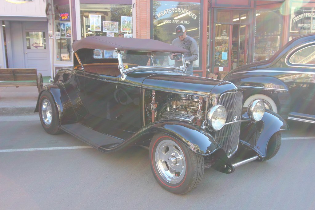 fri12_mainstreetcarshow3.jpg