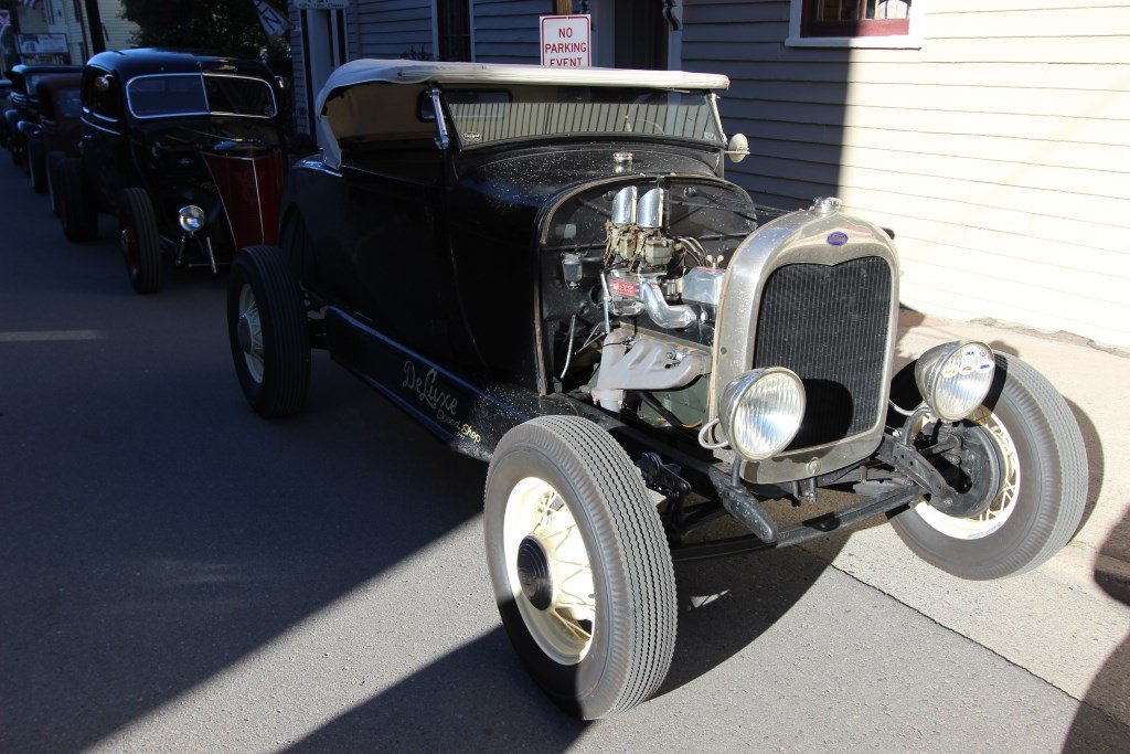 fri12_mainstreetcarshow37.jpg