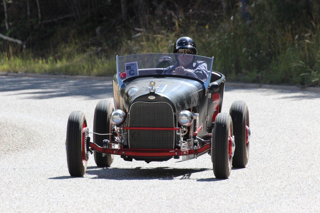 sat13_hotrodhillclimb127.jpg
