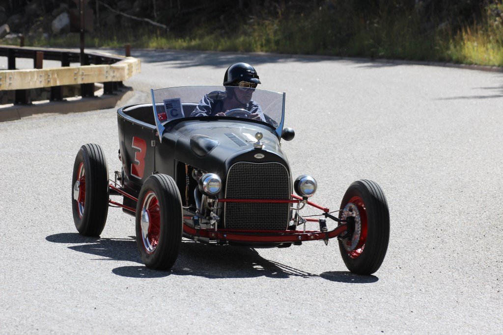 sat13_hotrodhillclimb128.jpg
