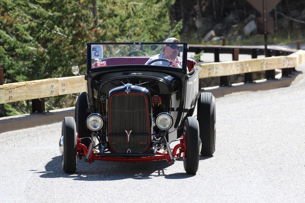 sat13_hotrodhillclimb140.jpg