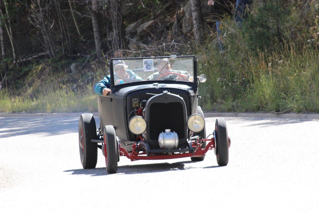 sat13_hotrodhillclimb185.jpg