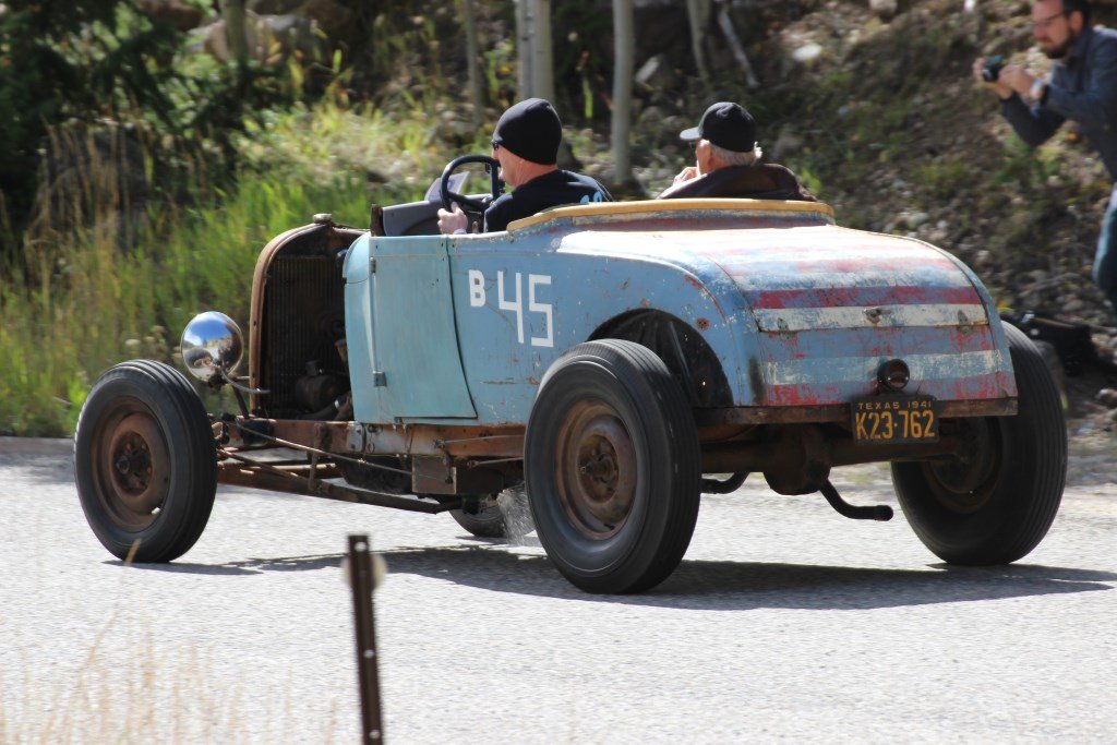 sat13_hotrodhillclimb230.jpg
